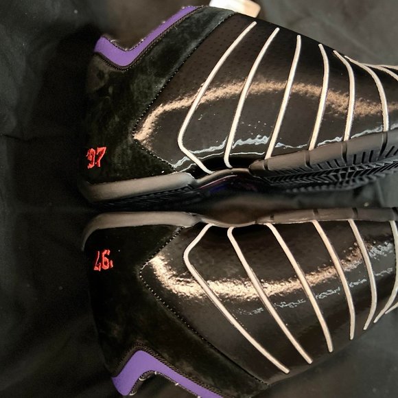 Adidas Men TMAC 3 Restomod Basketball Shoes - Picture 6 of 6